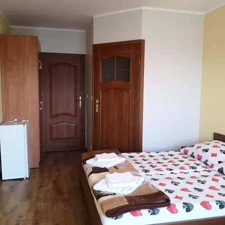 Δωμάτια σε οικογενειακή κατοικία Goscinne Draga